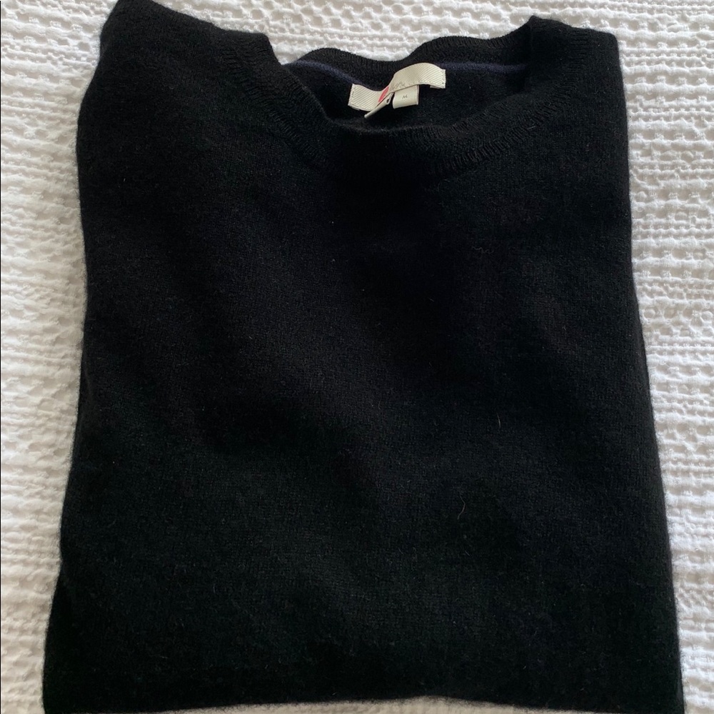 Boden cashmere crew neck sweater size M in black